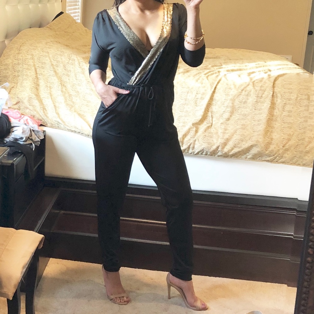 🚫SOLD Ⓜ️ERCARI Kim Kardashian Kollection Jumpsuit
